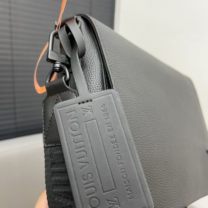 Мужская сумка louis vuitton Мессенджер Louis Vuitton Takeoff барсетка