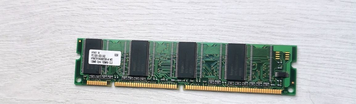Kość pamięć ram Hynix 128MB PC133 133MHz non-ECC Unbuffered CL3 168-Pi