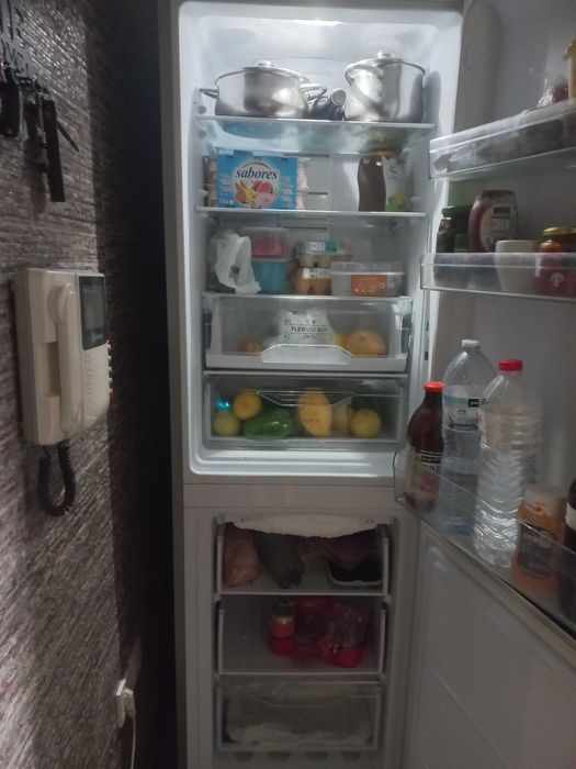 Frigorífico em inox