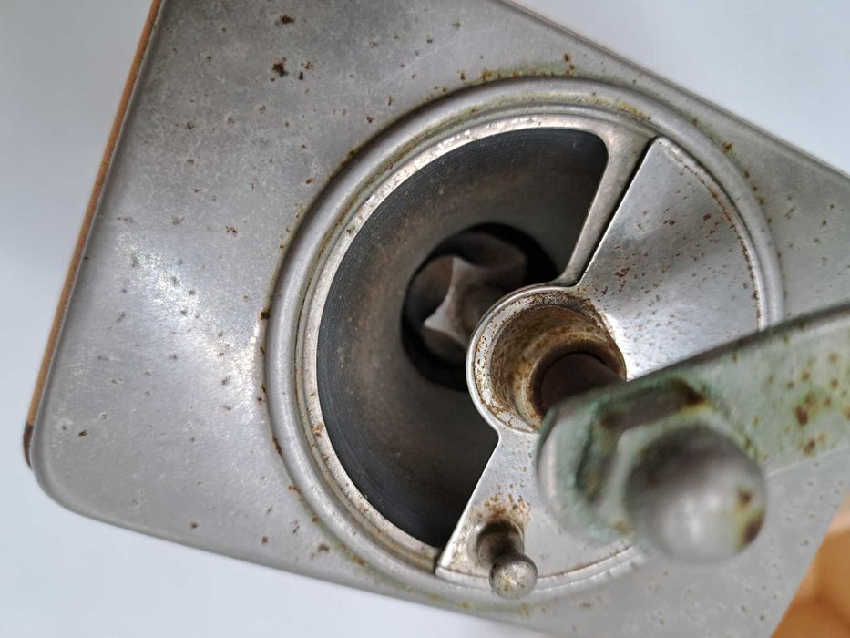 Młynek Crösser drewniany do kawy Coffee Grinder