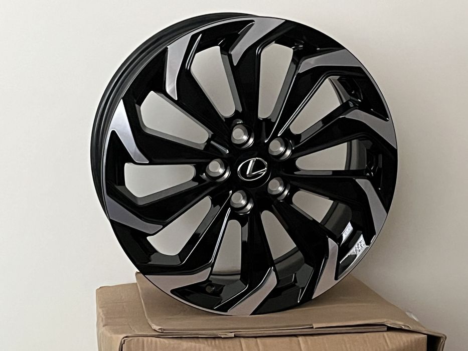 Lexus UX / Kola/Felgi /Dedykowane opony 225/50/18 OEM