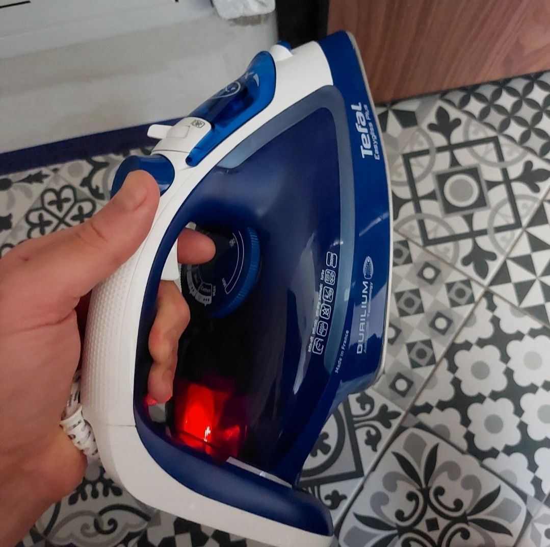 Nowy Żelazko Tefal  Easygliss Plus FV5735E0 2500W