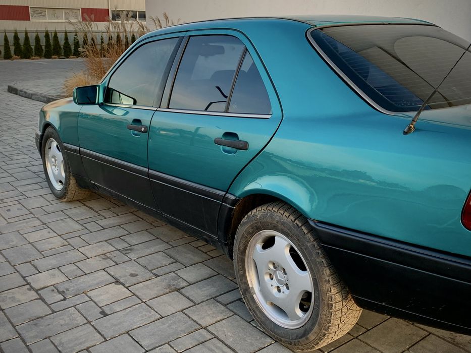 Mercedes-Benz C-class w202 2.3 газ/бензин МКПП