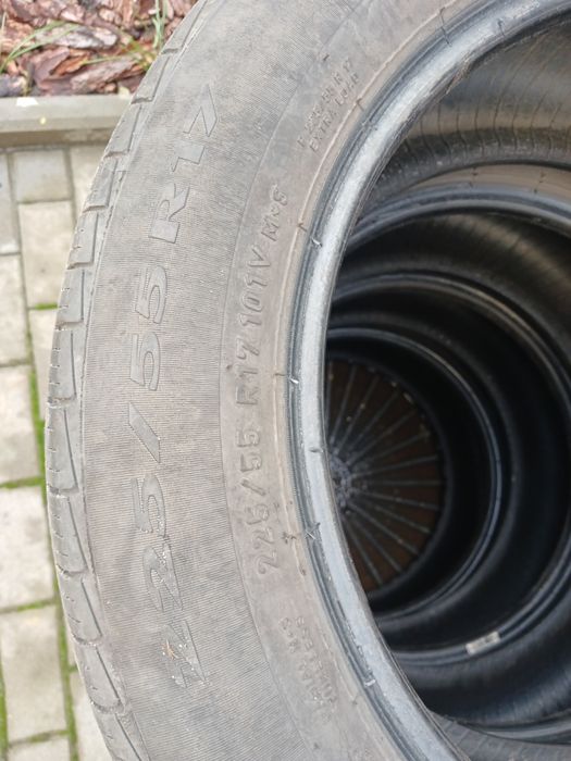 Віддам комплект резини для авто
