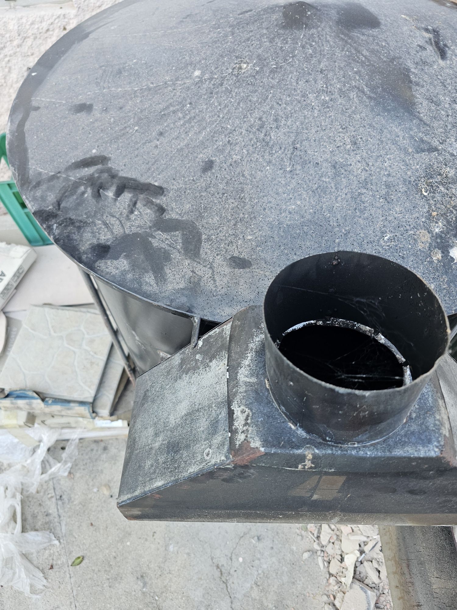Forno a lenha usado uma vez