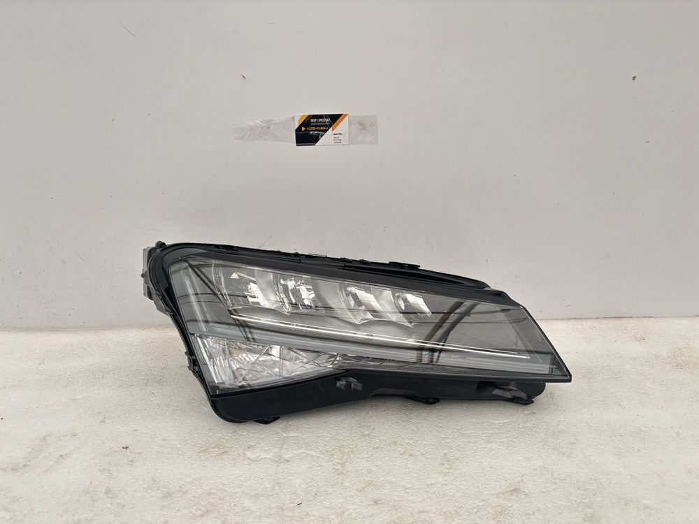 Skoda Superb III 3 lift 19- 3V 3V1 lampa prawy przód prawa przednia