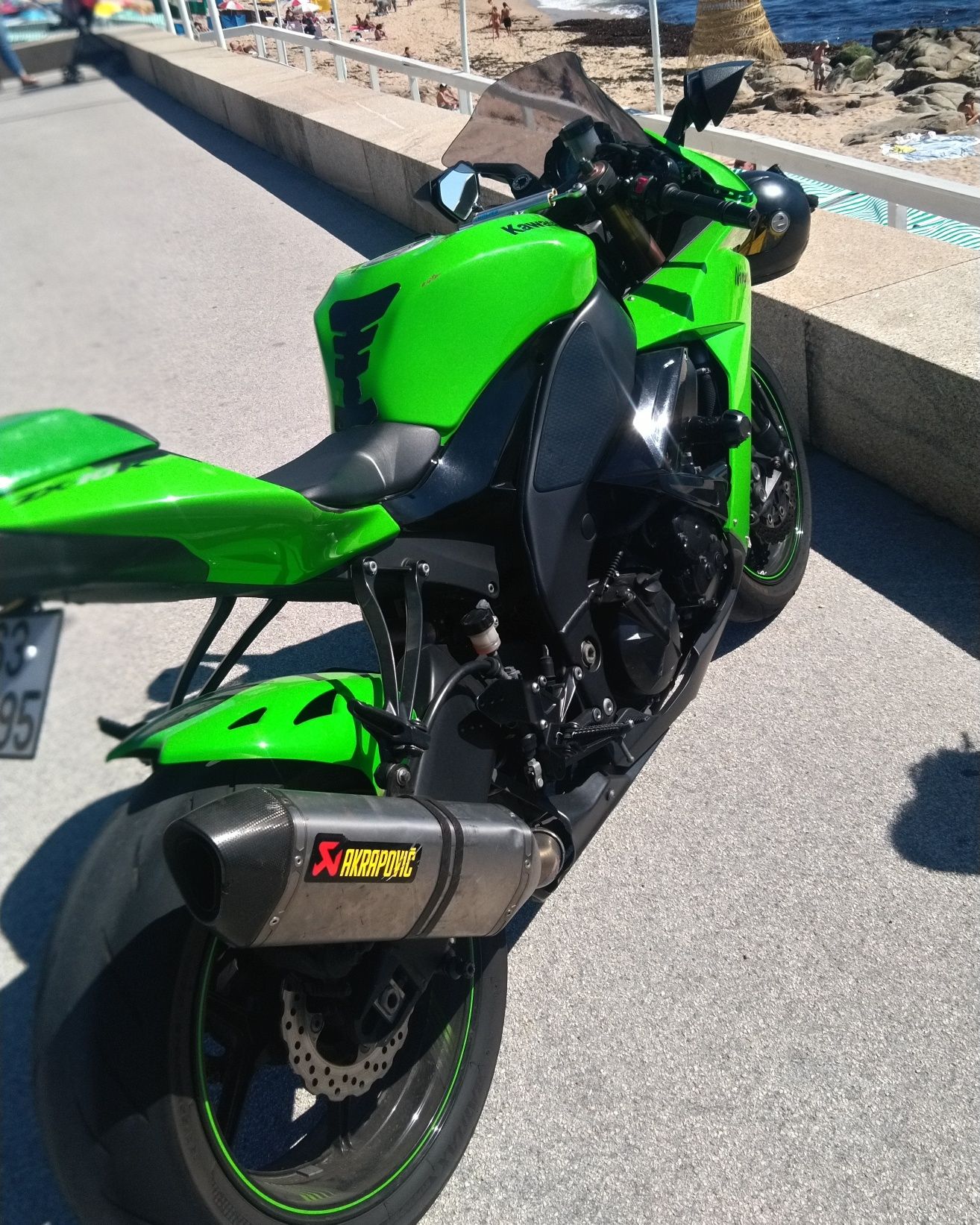 Kawasaki Ninja ZX10R- 2010