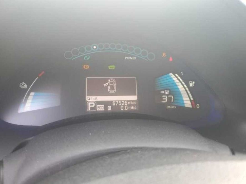 Продам Nissan Leaf 2016