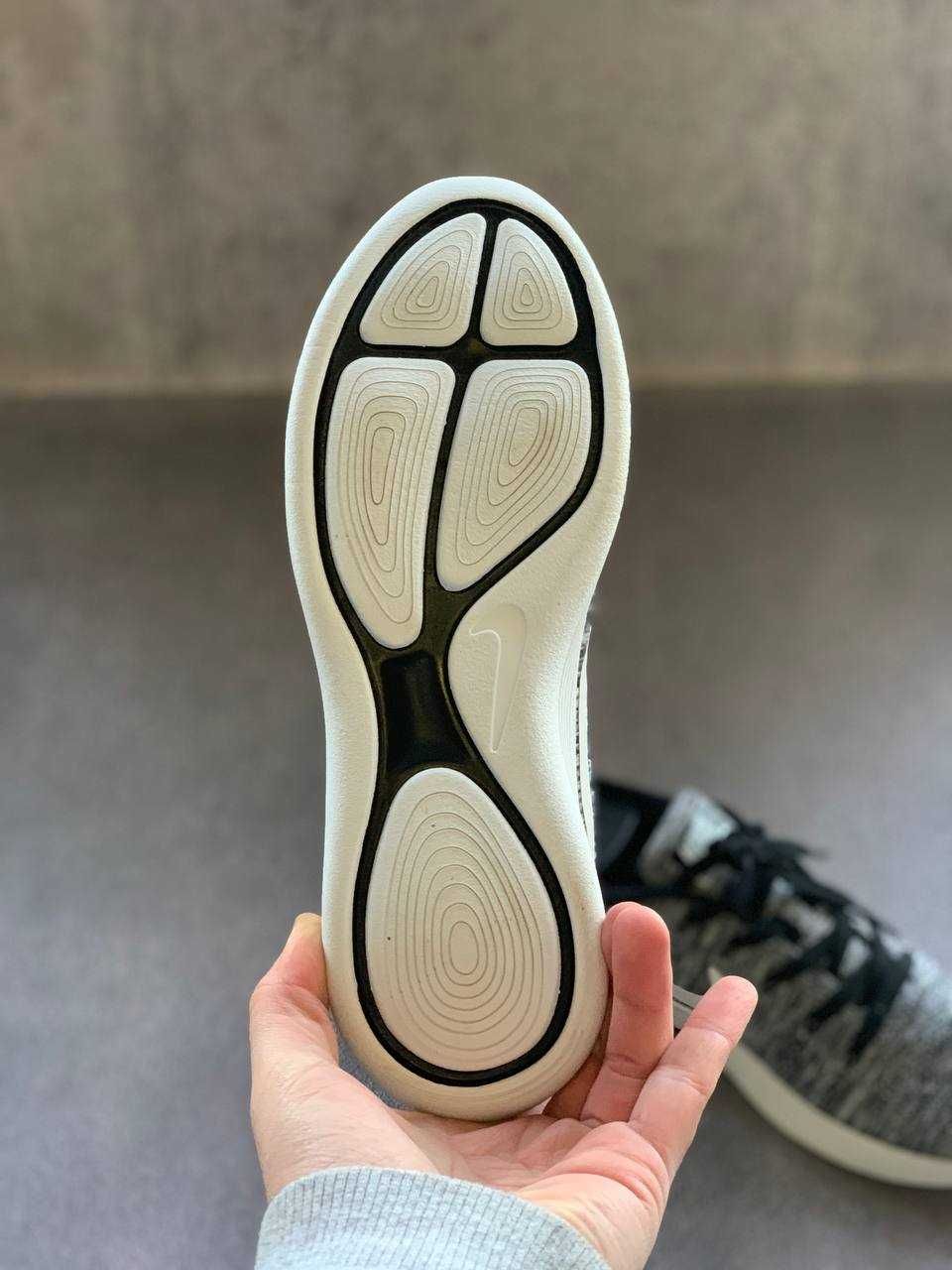 Кроссовки кросівки Nike LunarEpic Flyknit Low Oreo