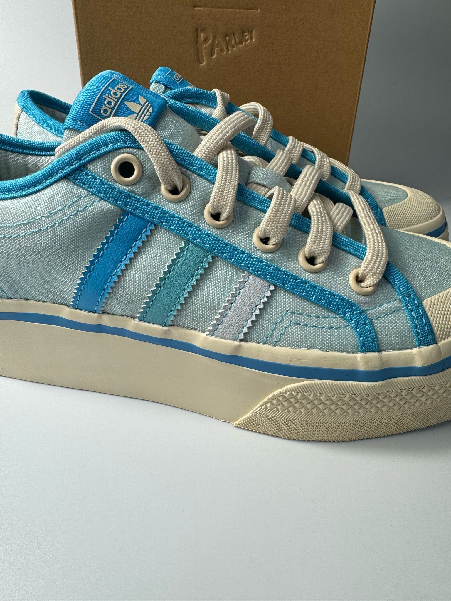 Nowe sneakersy ADIDAS PARLEY Nizza Platforma J błękitne 38 2/3