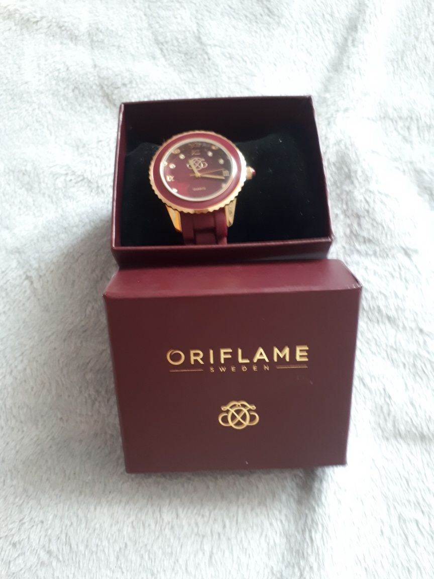 Zegarek damski Quartz Bordeaux Oriflame