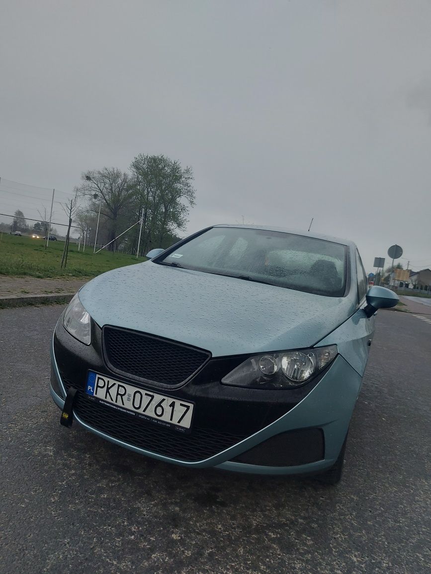 Seat ibiza 4 5d grzane czarne skóry,klimatyzacja mały przebieg