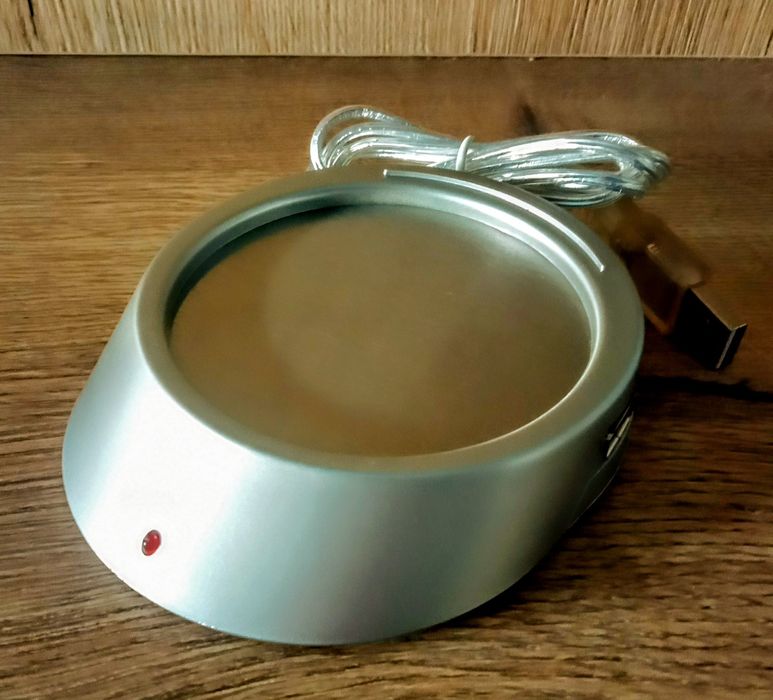 Nowy podgrzewacz do kubka USB do komputera z 4 portami USB rozgałęźnik