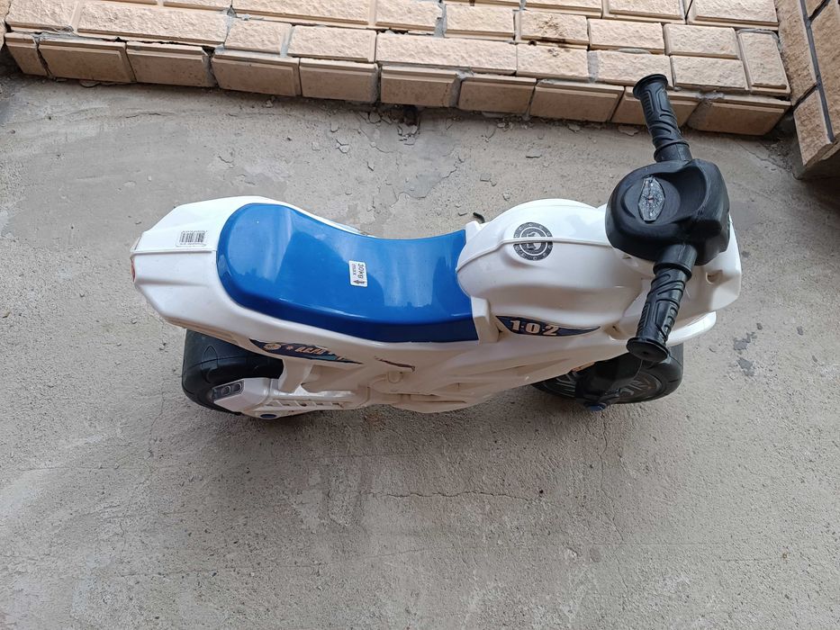 Дитячий мотоцикл двоколісний