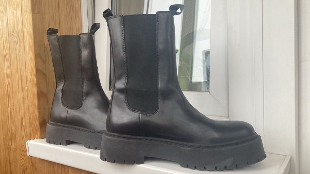 Челсі демісезонні шкіряні 41 р. Edited