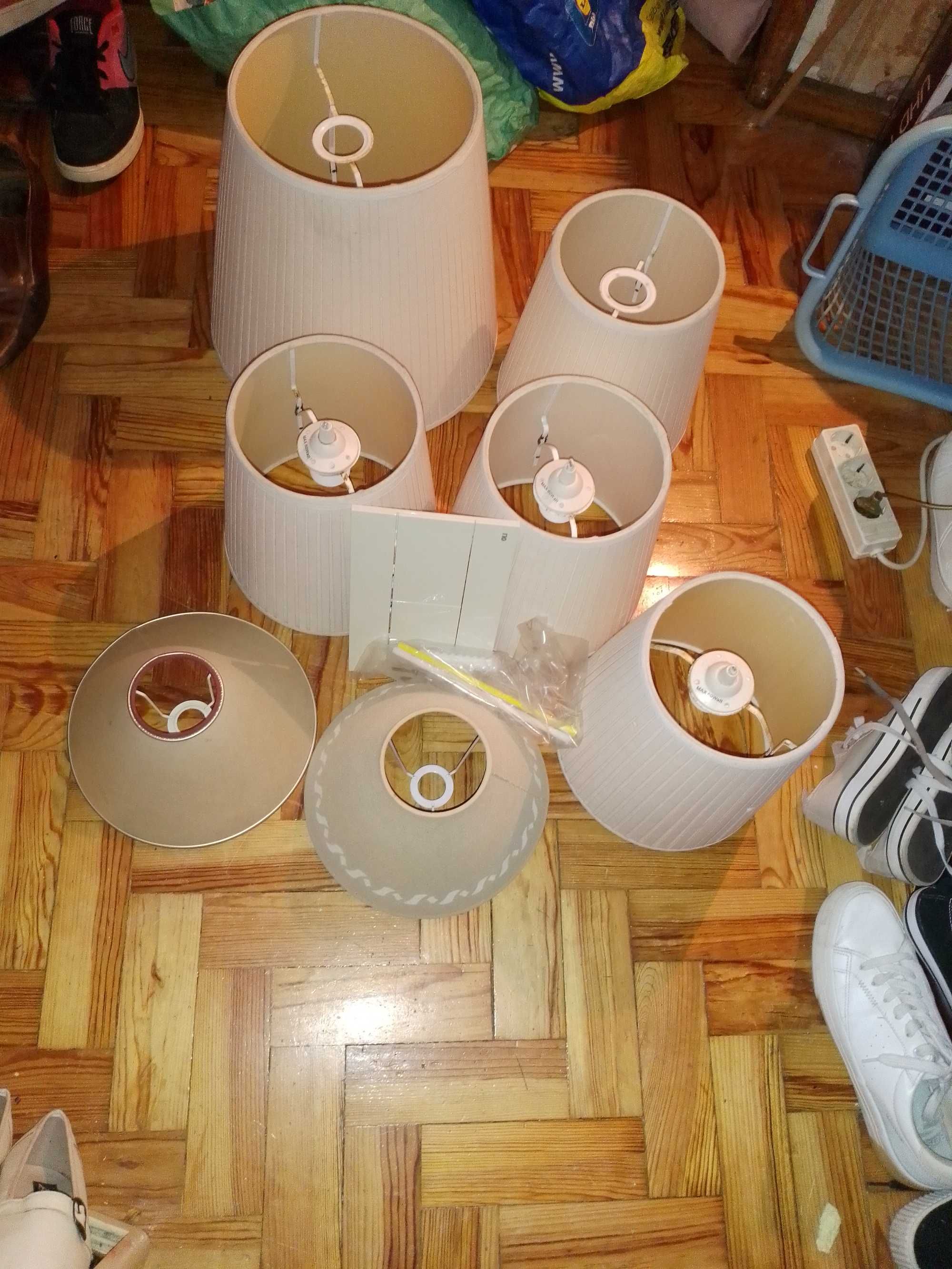 DeseJa acender a luz ou é cedo?Interruptor3E-AbaJur5E-S.Bébe5EDesde 3E