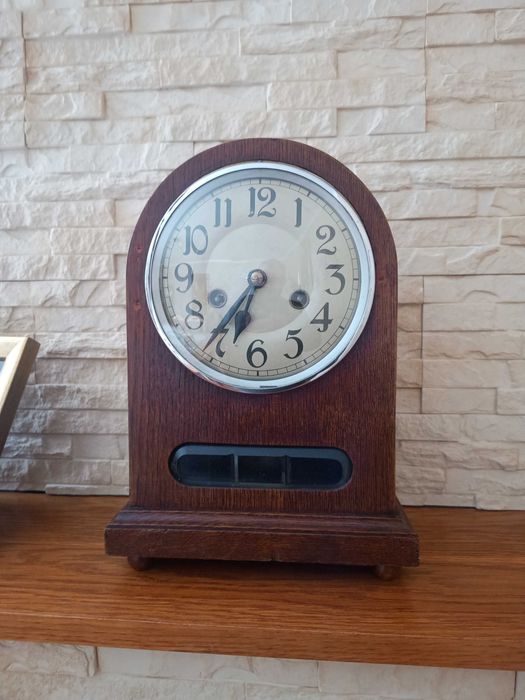 Kominkowy zegar Baba