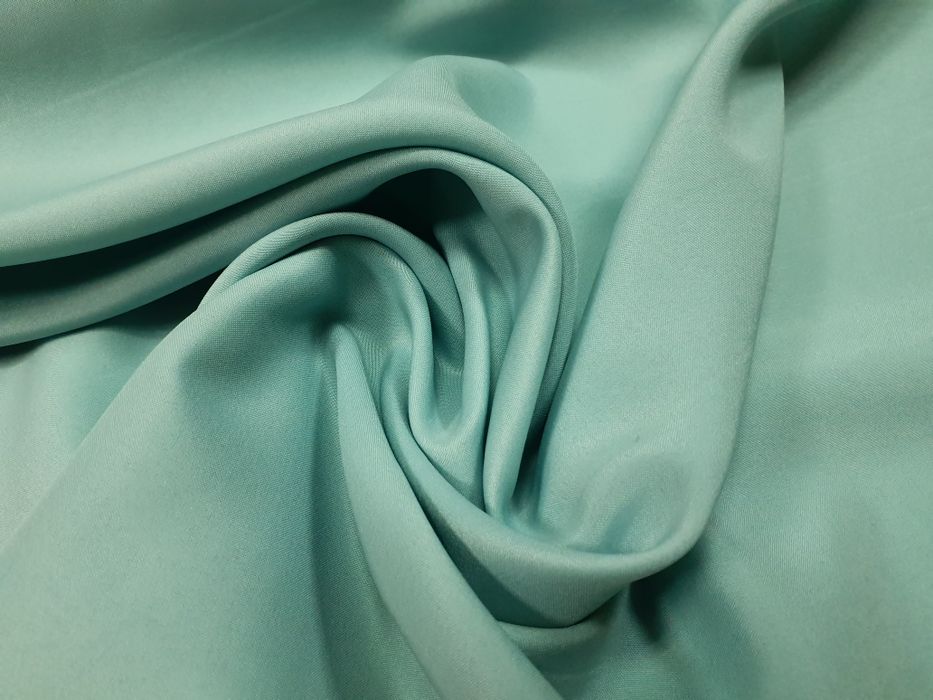 Podszewka jasna niebieska szer.152 cm.