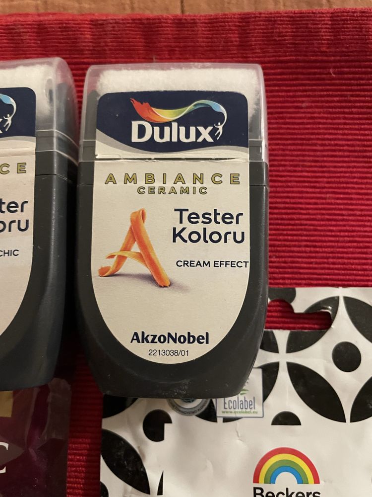 Tester koloru Dulux Magnat Beckers