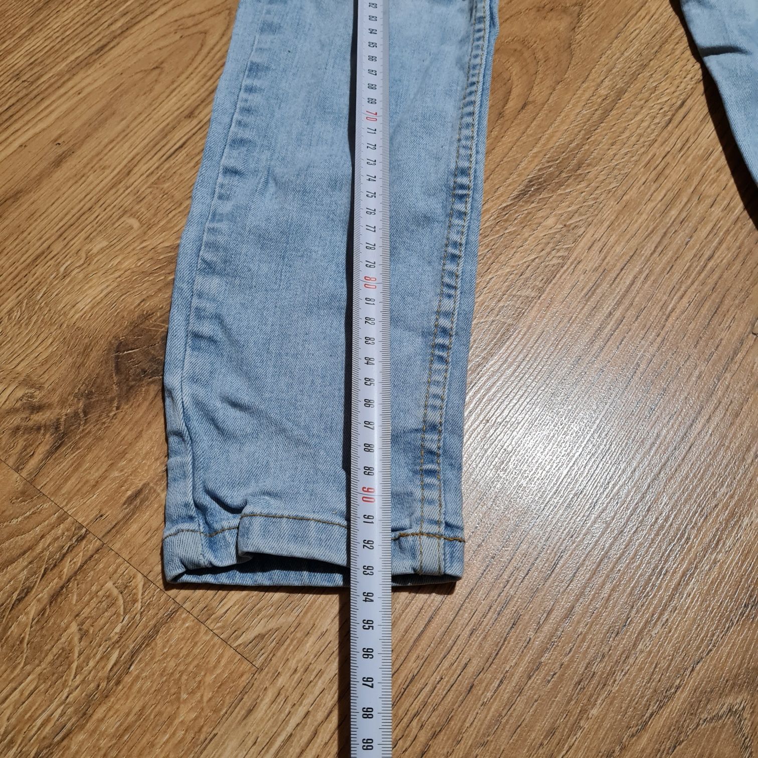 Fatface spodnie jeansowe dżinsy przecierane jasne super skinny r. 8 S