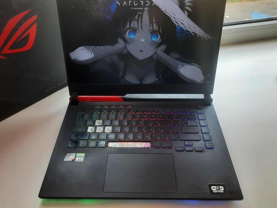 Продаю игровой ноутбук RogStrix Asus G513