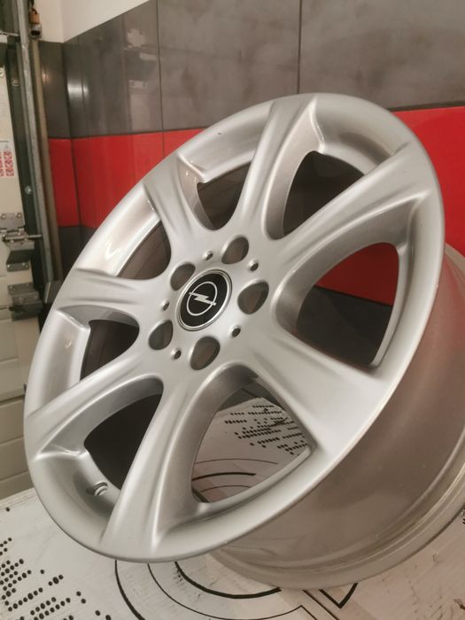 Felgi 17" 5x120 Opel Vivaro Insignia BMW Renault Trafic