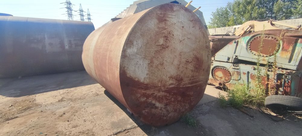 Металлическая емкость  из под ГСМ   10м.куб