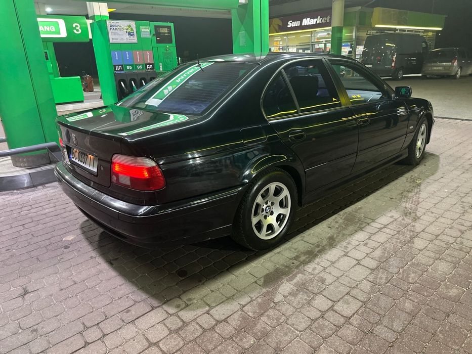 Продам бмв е39 м54б22