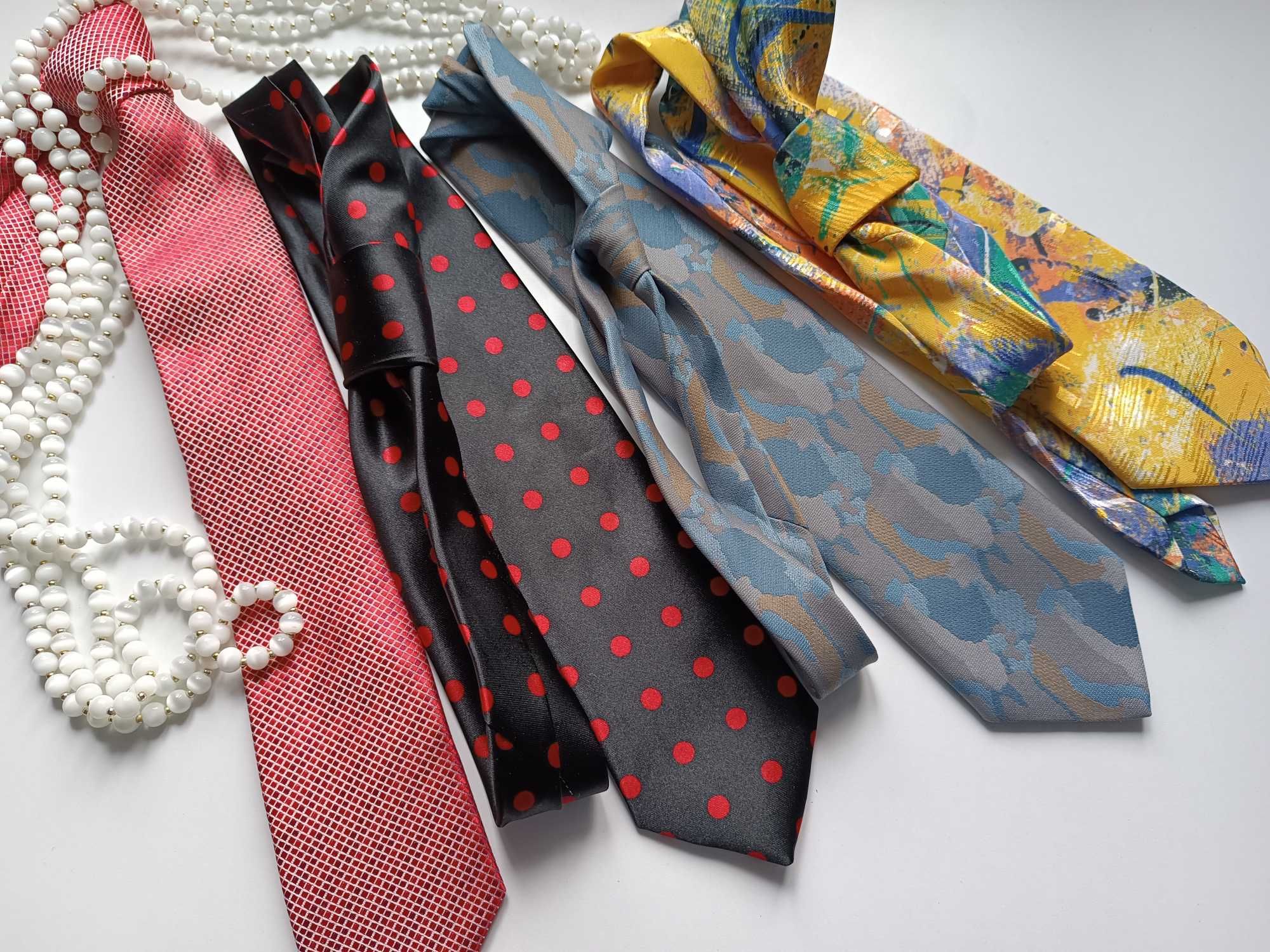 Вінтажні сучасні креативні краватки галстуки. Натуральни й шовк