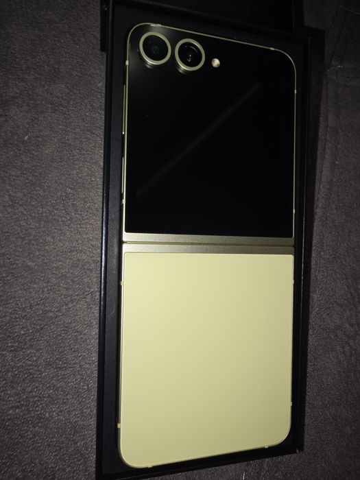 Samsung FLIP 6,yellow, 12/256gb