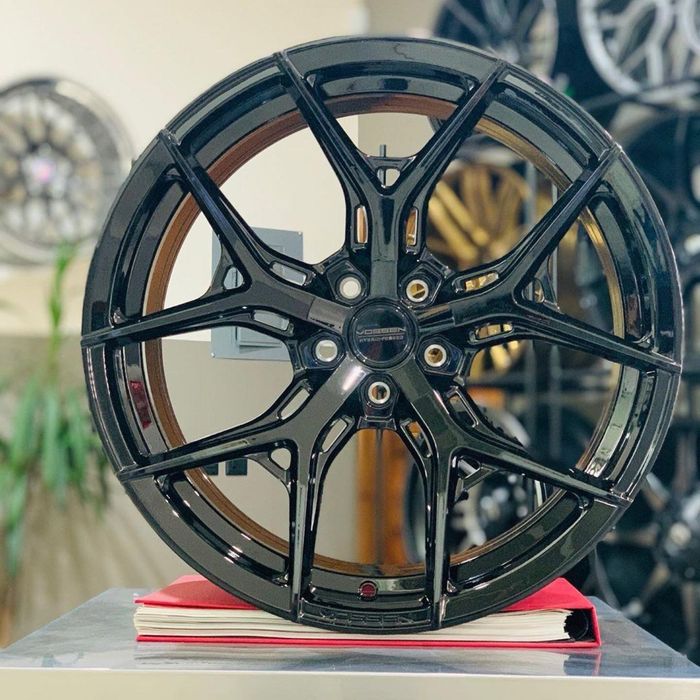 Продам lexus ls 600 hl