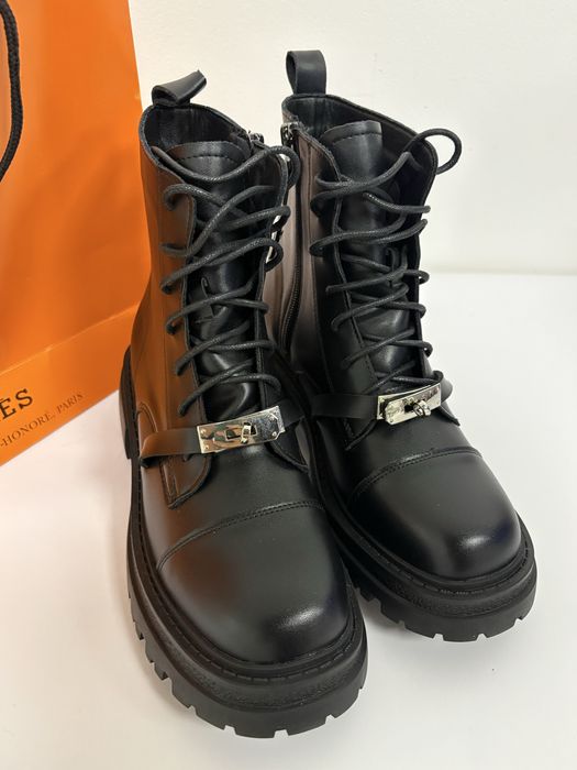 Чоботи, чобітки Hermes