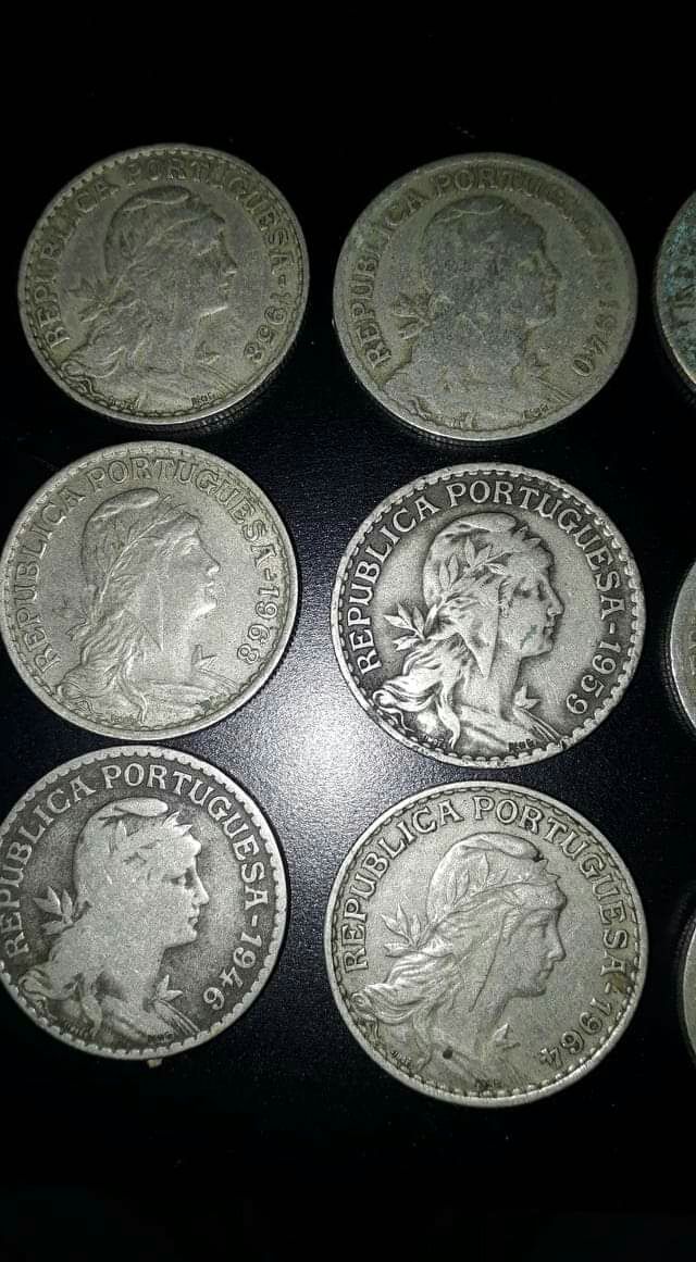 Moedas de 1 escudo de 1928, 29, 40, 46, 51, 57, 58, 59, 62, 64, 65, 68