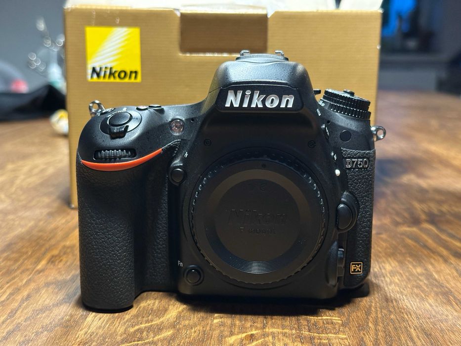 Nikon D750, pełna klatka, stan idealny, przebieg tylko 11,6 tys