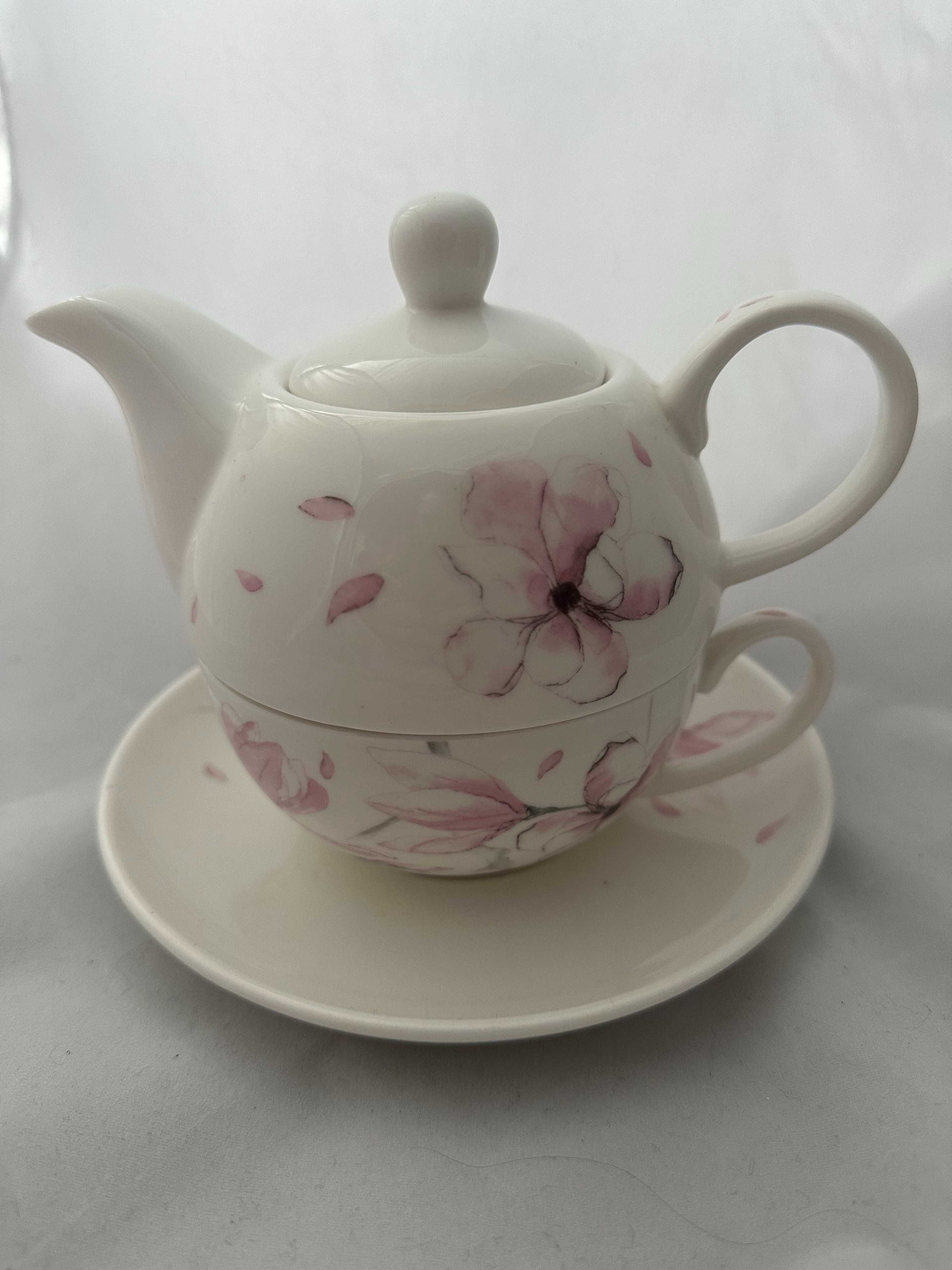 Czajnik z filiżanką + talerzyk Home&You, New Bone China, biały+kwiaty