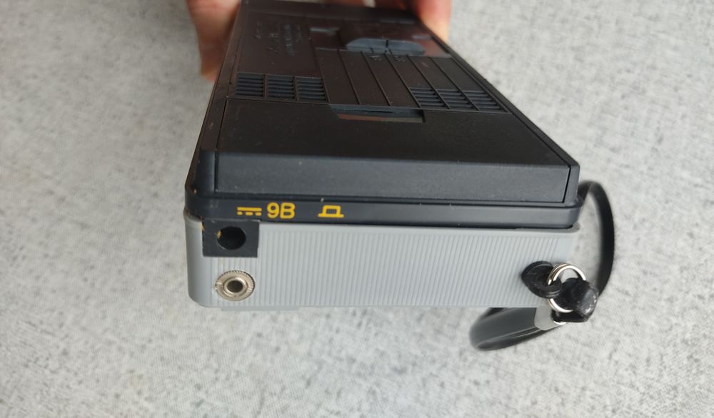 Радиоприемник портативный карманный