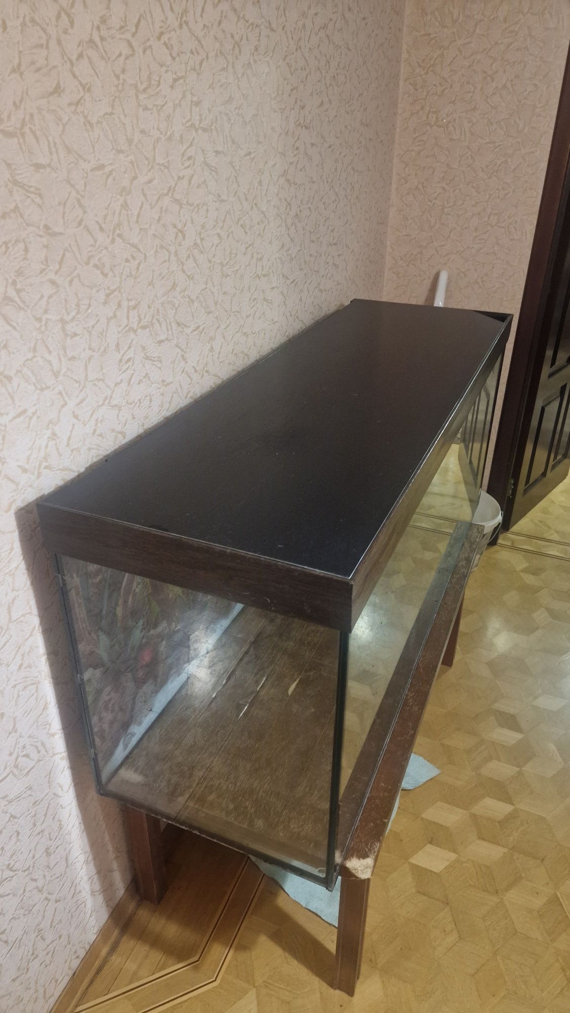 Продам аквариум 450 литров
