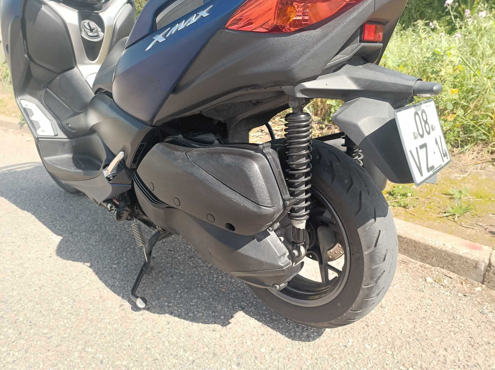 Yamaha XMAX 300 - extras