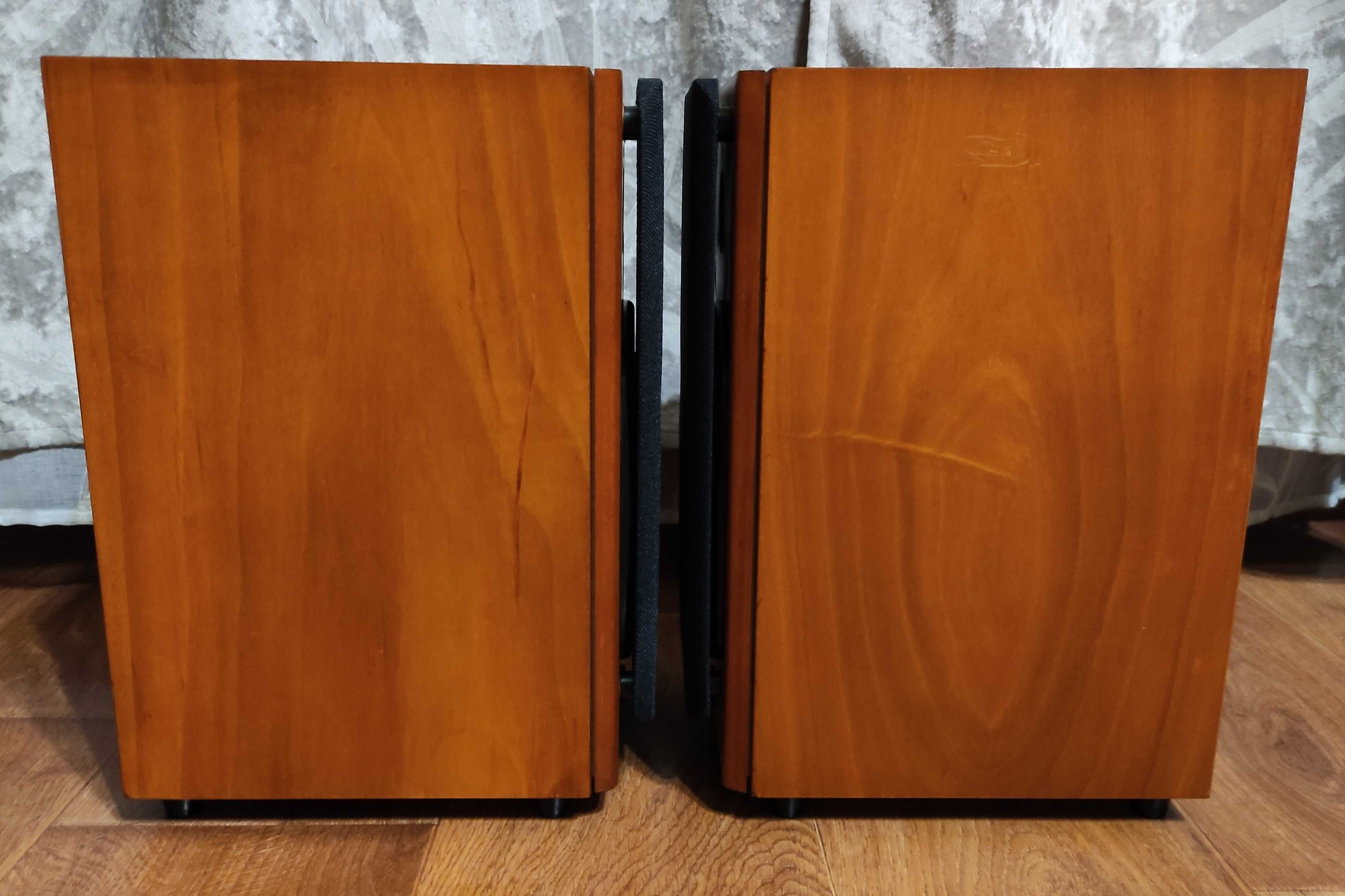 Акустика колонки  Tannoy revolution R1 шпон