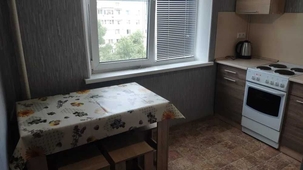 88827 Продам 1 комнатную квартиру на Алексеевке!