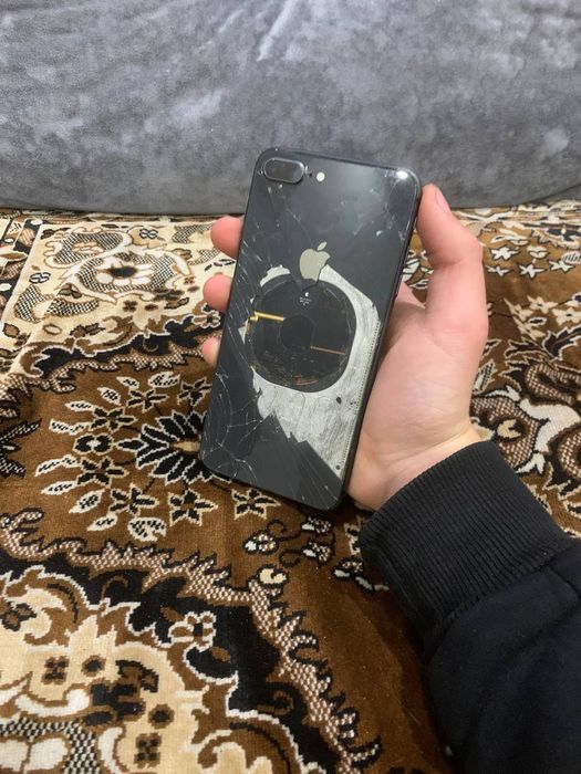 Айфон 8+ 64 неверлок