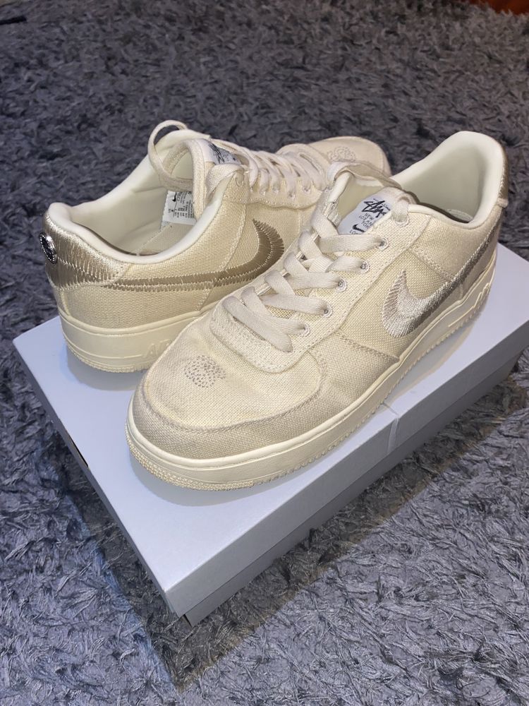 Nike Air Force x Stussy: Fossil Stone