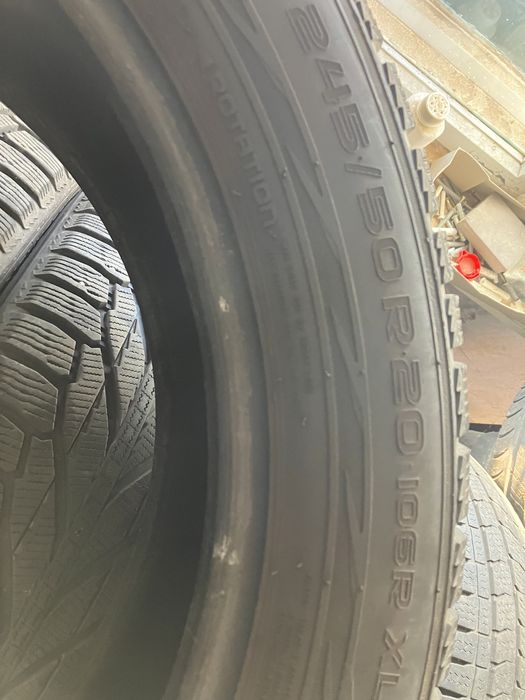 Komplet Nokian Hakkapeliitta R2 SUV 245 50 R20 Ładny stan