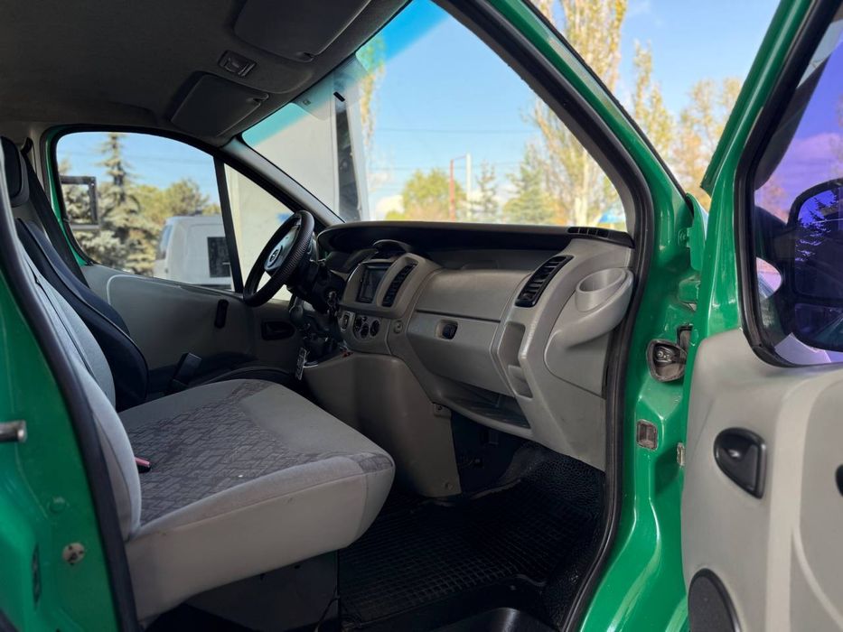 Opel vivaro після кап ремонту двигуна грузовий