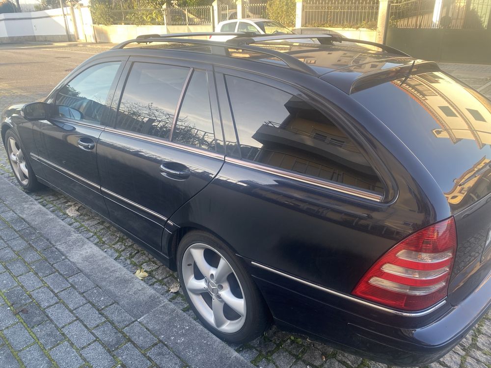 Mercedes-Benz C220