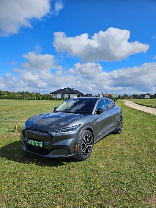 Ford Mustang Mach-E Ford Mustang Mach E 19 miesięczny gwarancja 75kWh RWD 400km zasiegu