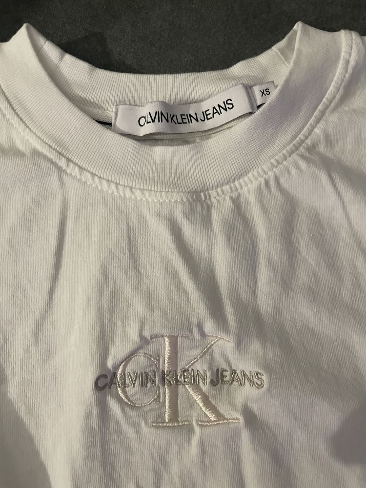 Koszulka damska Calvin Klein, rozmiar XS