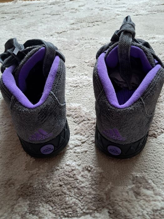 Кроси, кросівки адідас, adidas осінь - зима ВСІ розміри. Розпродаж.