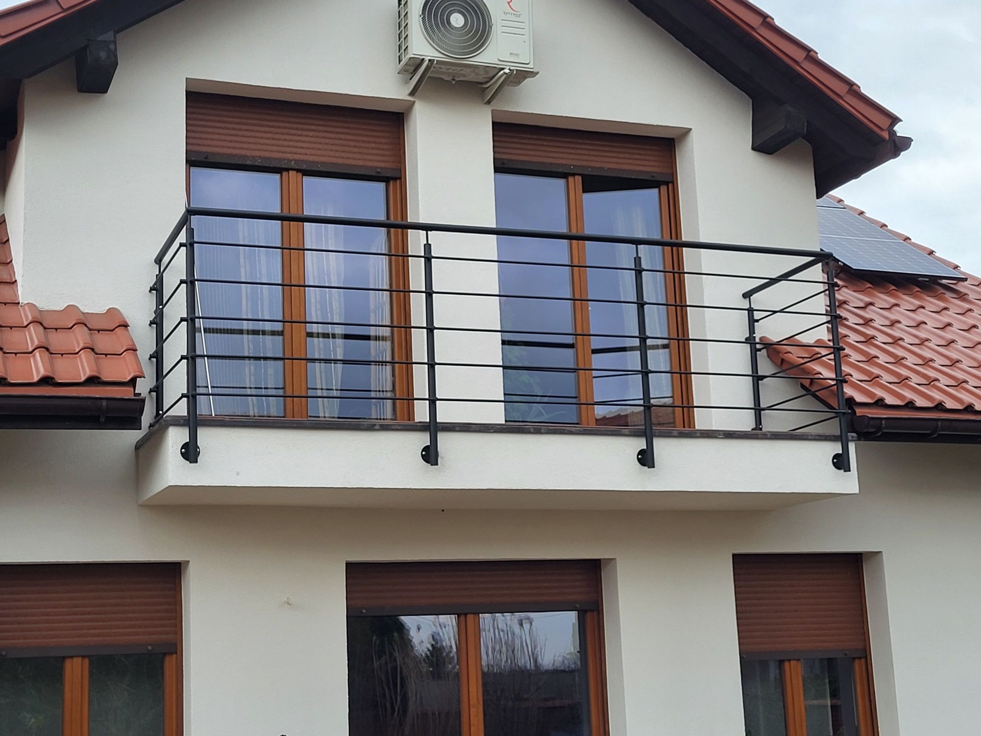 Balustrady panelowe nowoczesne aluminium  stal nierdzewna