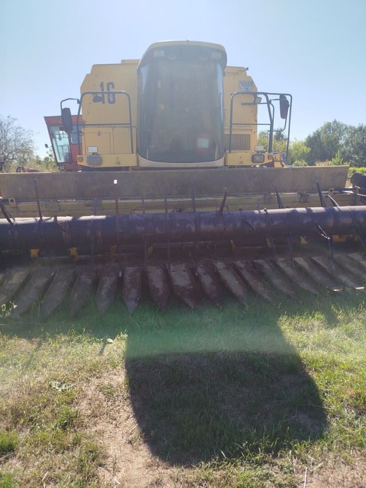 Продам комбайн NEW HOLLAND